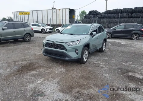 2021 Toyota Rav4 Xle из США, поврежденный, VIN JTMP1RFV2MD075946